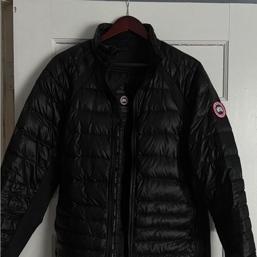 Canada Goose Men's Black Quilted Puffer Jacket with Logo Patch